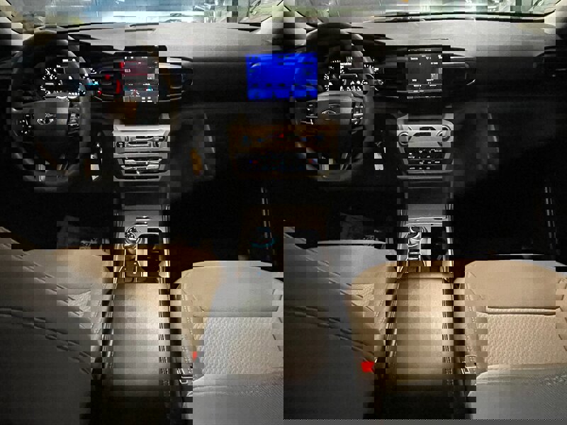 Used 2022 Ford Explorer 4WD w/ Class IV Trailer Tow Package image 7