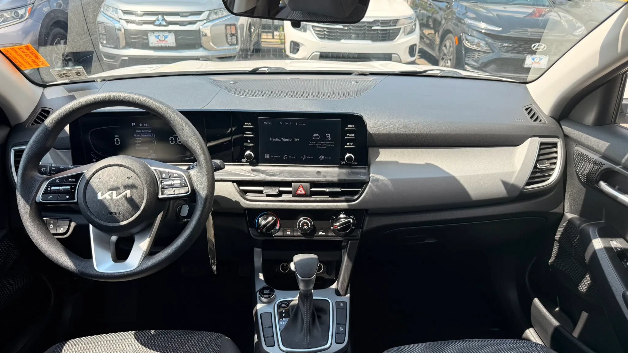Used 2024 Kia Seltos LX AWD/4WD image 15