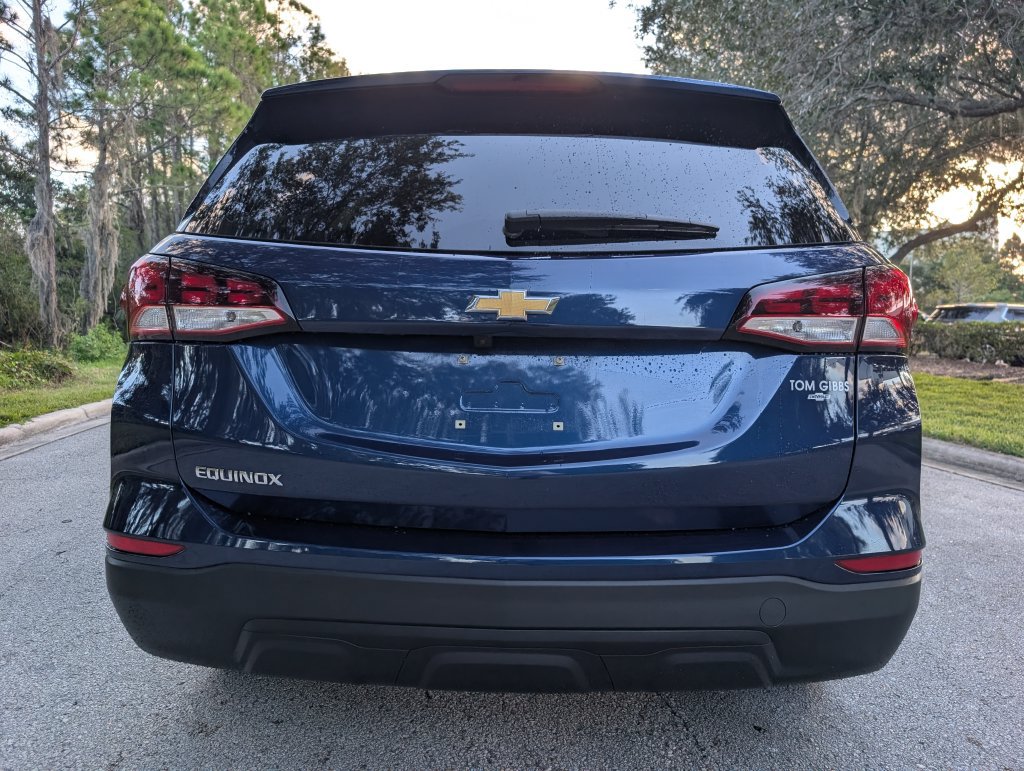 Used 2023 Chevrolet Equinox LS w/ LS Convenience Package FWD image 7
