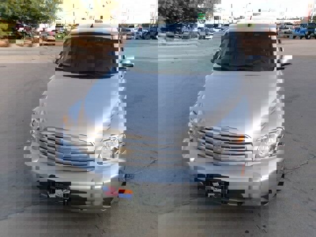 Used 2011 Chevrolet HHR LT image 3