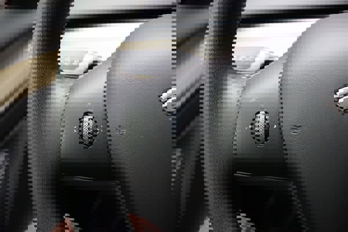 Used 2023 Tesla Model 3 Standard Range image 49
