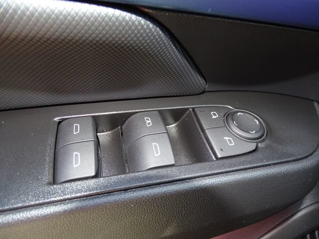 Certified 2024 Chevrolet Equinox EV LT FWD image 19