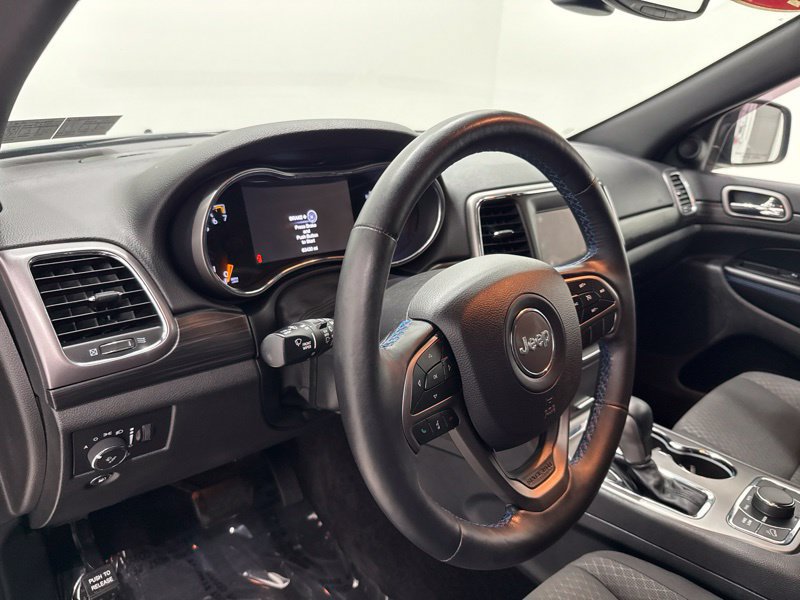 Used 2019 Jeep Grand Cherokee Laredo AWD/4WD image 20
