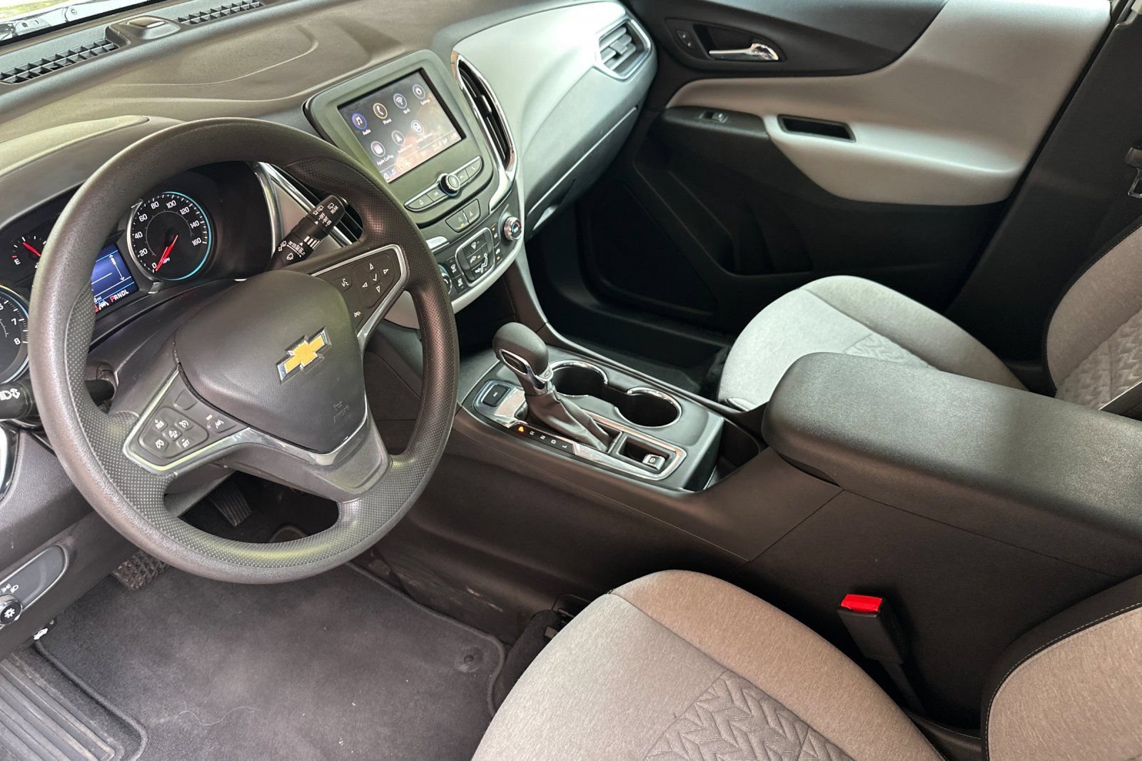 Used 2023 Chevrolet Equinox LS w/ LS Convenience Package AWD/4WD image 11