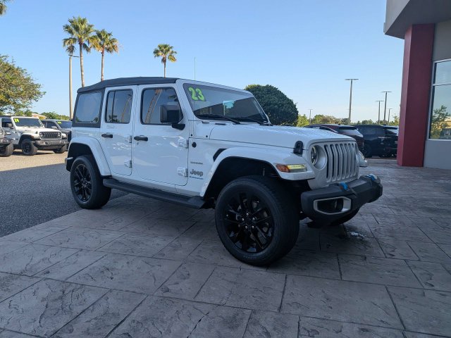 Used 2023 Jeep Wrangler Unlimited Sahara AWD/4WD image 2
