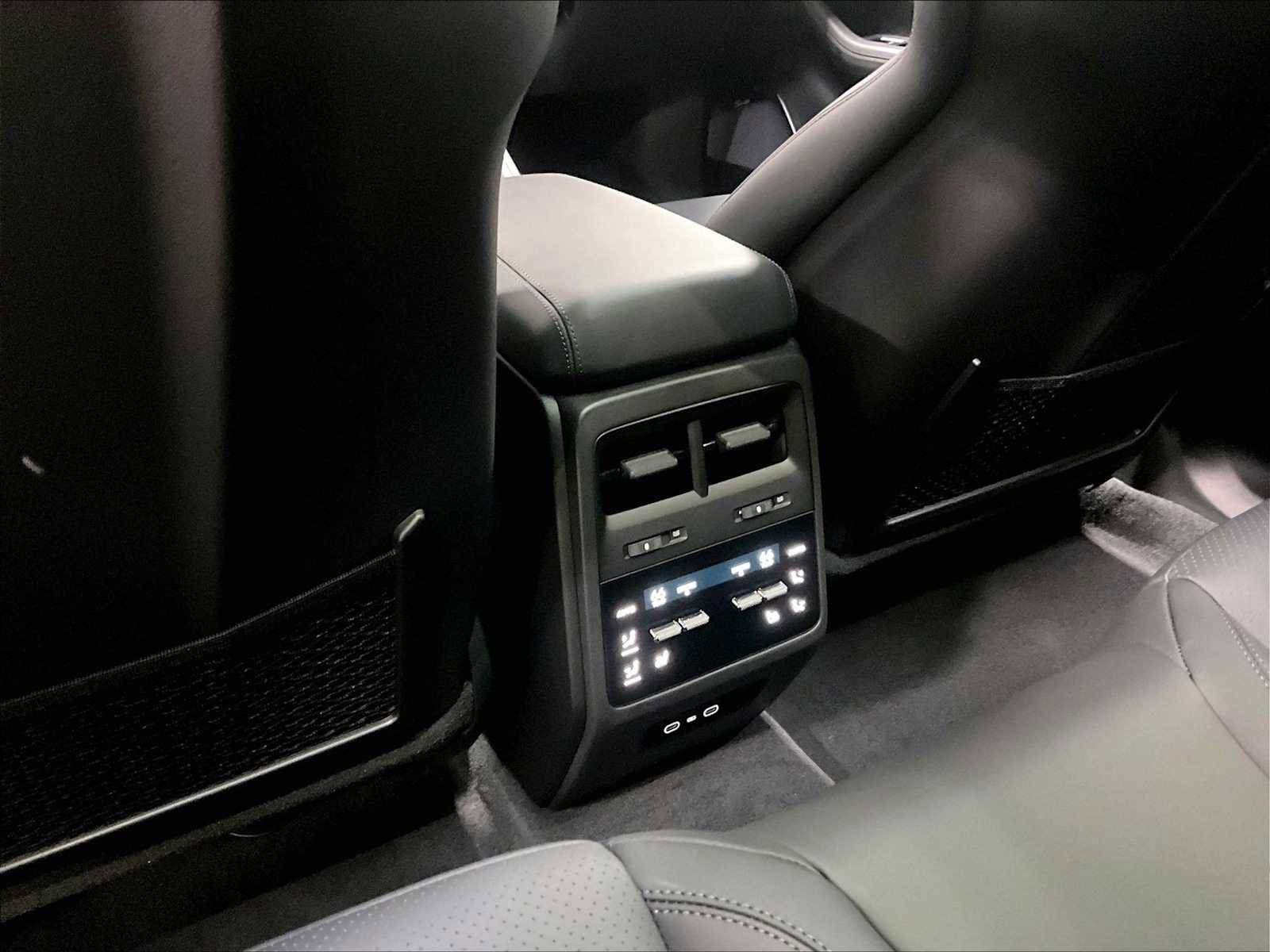 Used 2025 Porsche Macan 4S Electric image 26