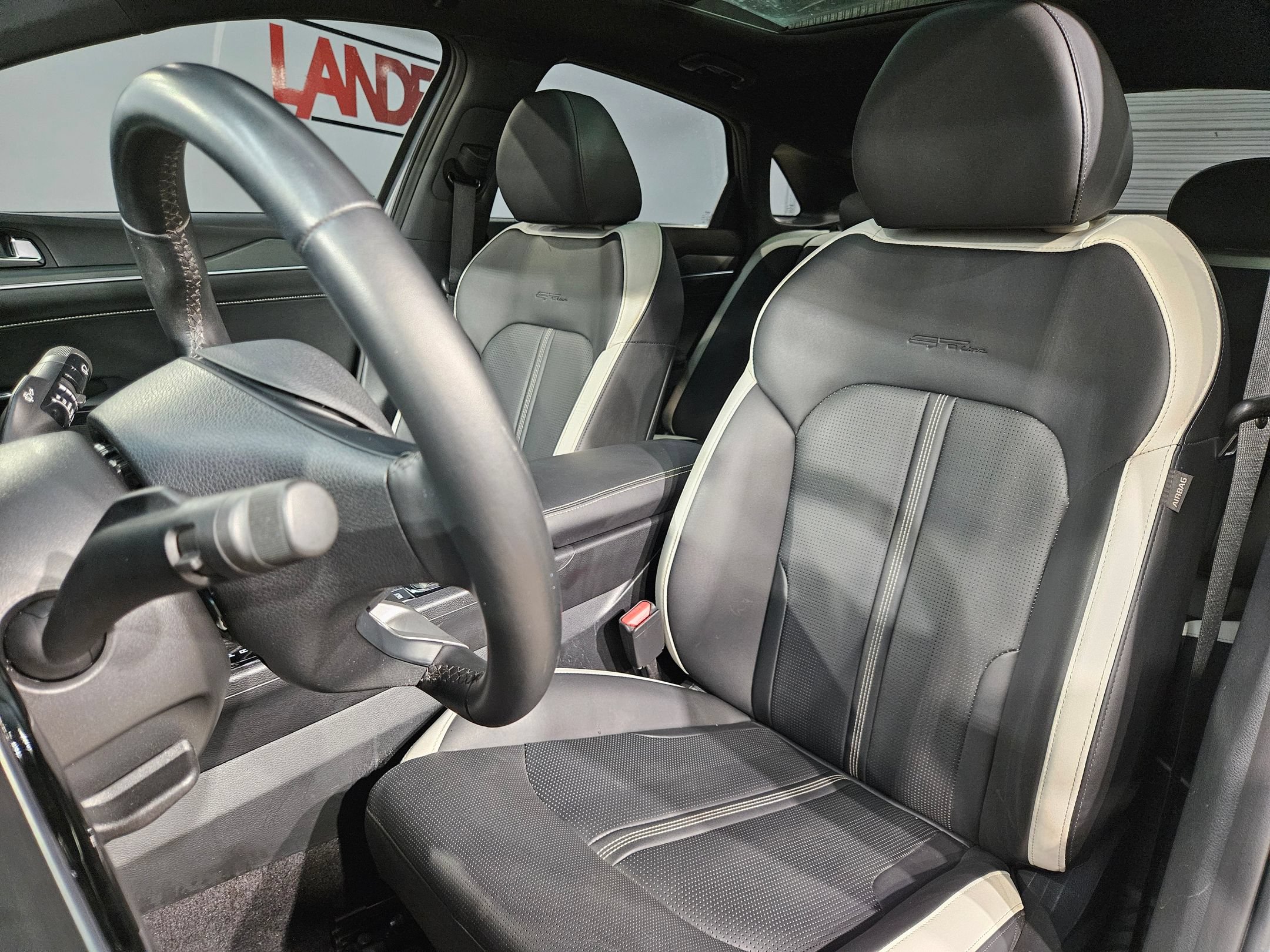 Used 2025 Kia K5 GT-Line w/ GT-Line Premium Package FWD image 25