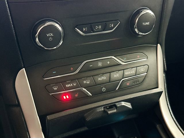 Used 2019 Ford Edge SEL w/ Equipment Group 201A AWD/4WD image 16