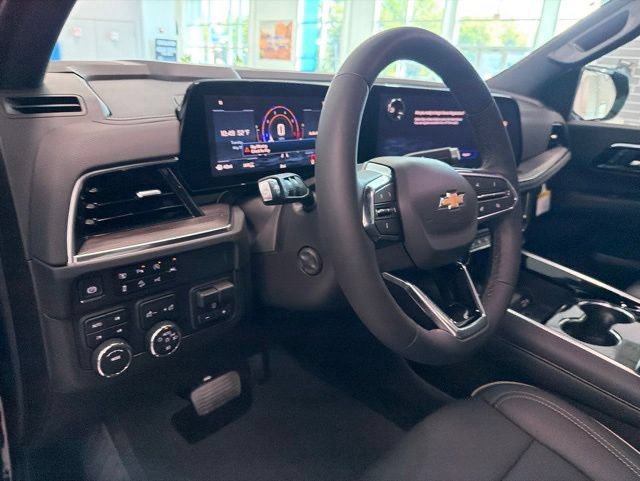 New 2026 Chevrolet Tahoe Premier w/ Sun And Tow Package AWD/4WD image 29