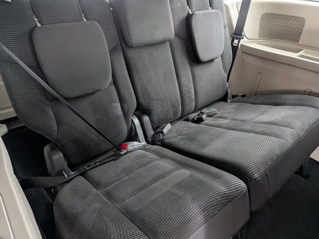 Used 2020 Dodge Grand Caravan SE w/ UConnect Hands-Free Group image 21