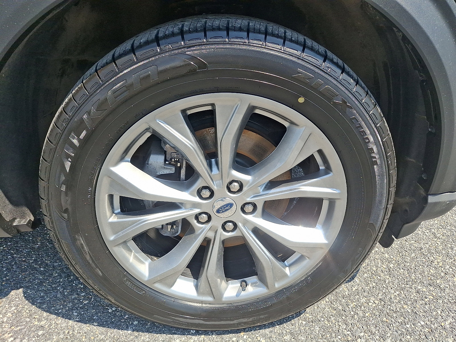 Certified 2022 Ford Explorer Limited image 8