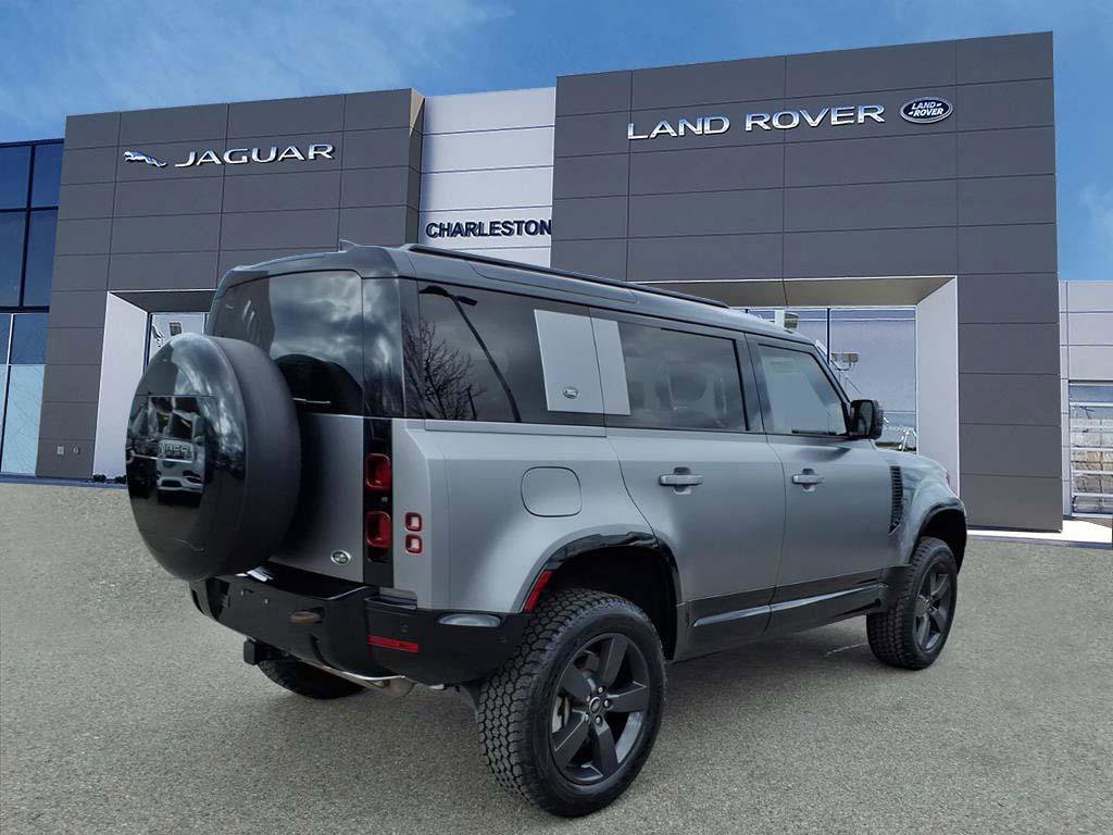 Certified 2023 Land Rover Defender 110 X-Dynamic SE AWD/4WD image 5