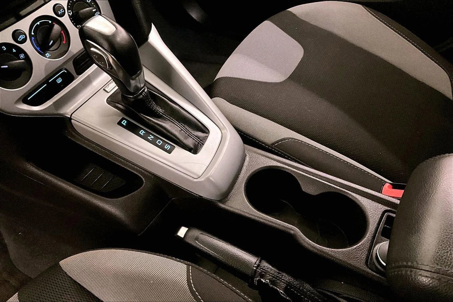 Used 2012 Ford Focus SE image 17