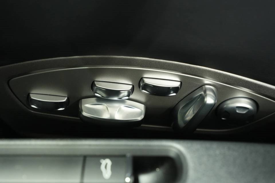 Used 2025 Porsche 718 Boxster Spyder RS image 35