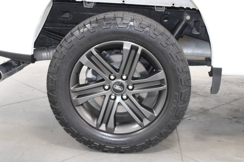 Used 2022 Ford F150 XLT w/ Equipment Group 302A High AWD/4WD image 16
