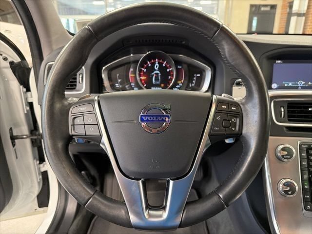 Used 2018 Volvo S60 T5 Dynamic w/ Vision Package AWD/4WD image 17