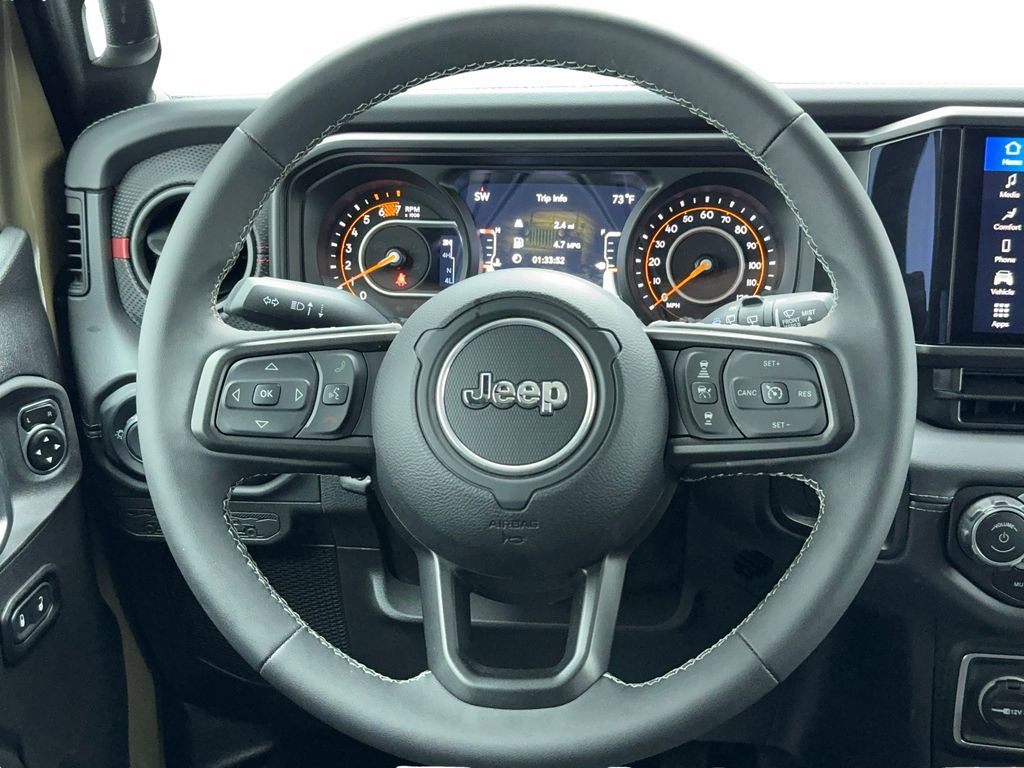 Used 2025 Jeep Wrangler Unlimited Rubicon image 18