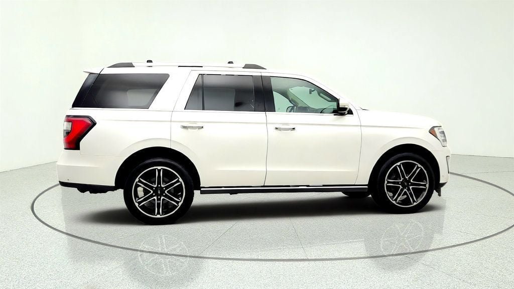 Used 2019 Ford Expedition Limited w/ Special Edition Package AWD/4WD image 4