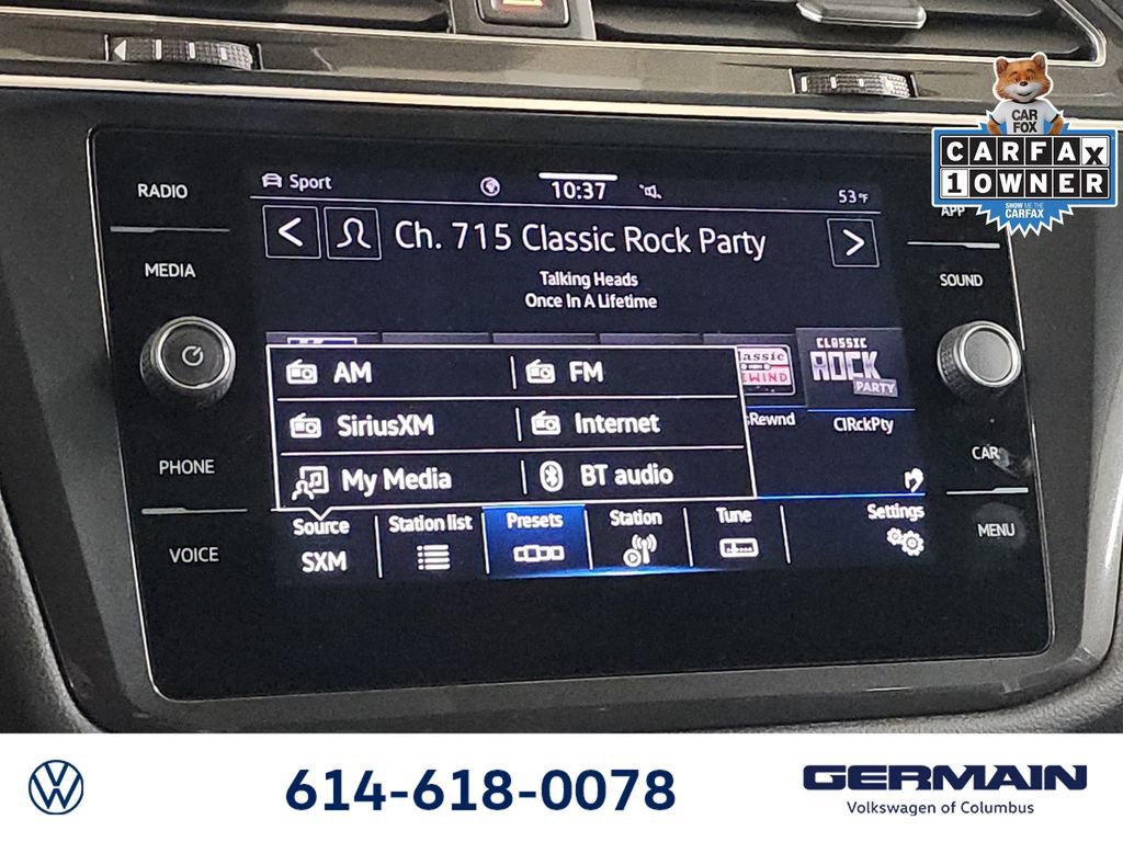 Used 2021 Volkswagen Tiguan SE w/ Panoramic Sunroof Package image 29