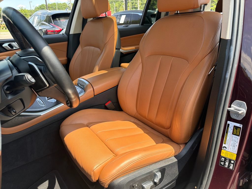 Used 2022 BMW X7 xDrive40i w/ Executive Package AWD/4WD image 28