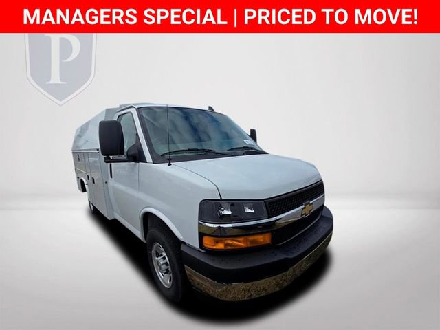 New 2025 Chevrolet Express 3500 w/ Power Convenience Package RWD image 14