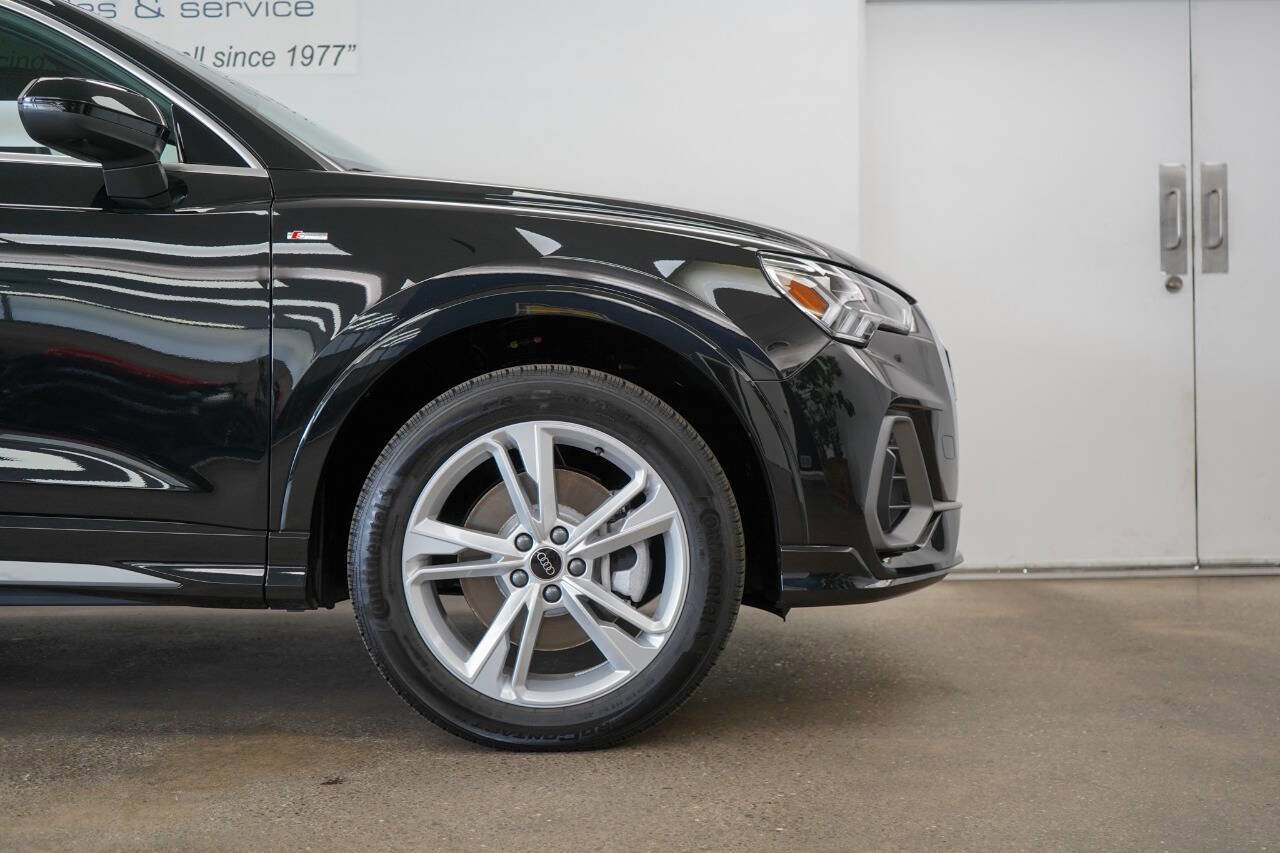 Used 2024 Audi Q3 2.0T Premium Plus w/ Premium Plus Package image 19