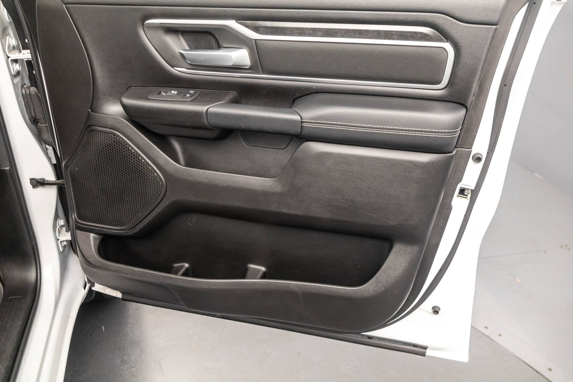 Used 2023 RAM 1500 Big Horn AWD/4WD image 46