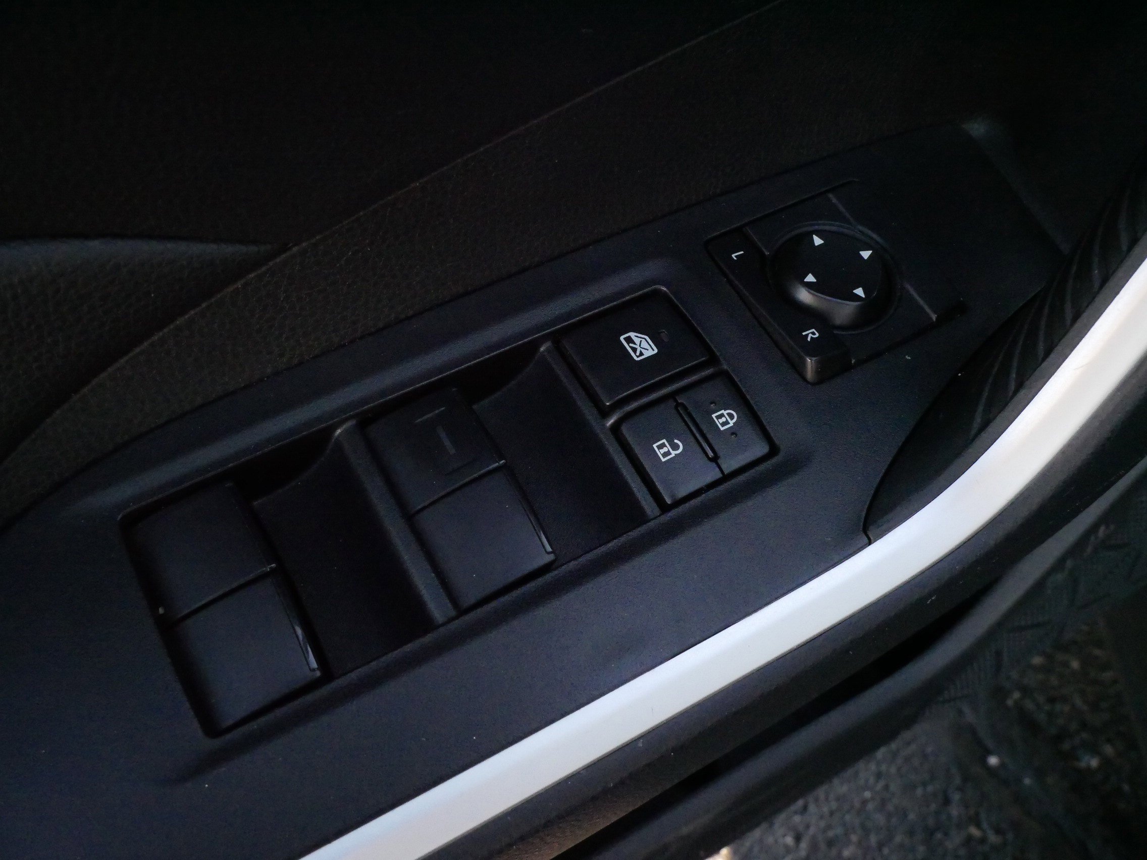 Certified 2025 Toyota RAV4 LE image 19