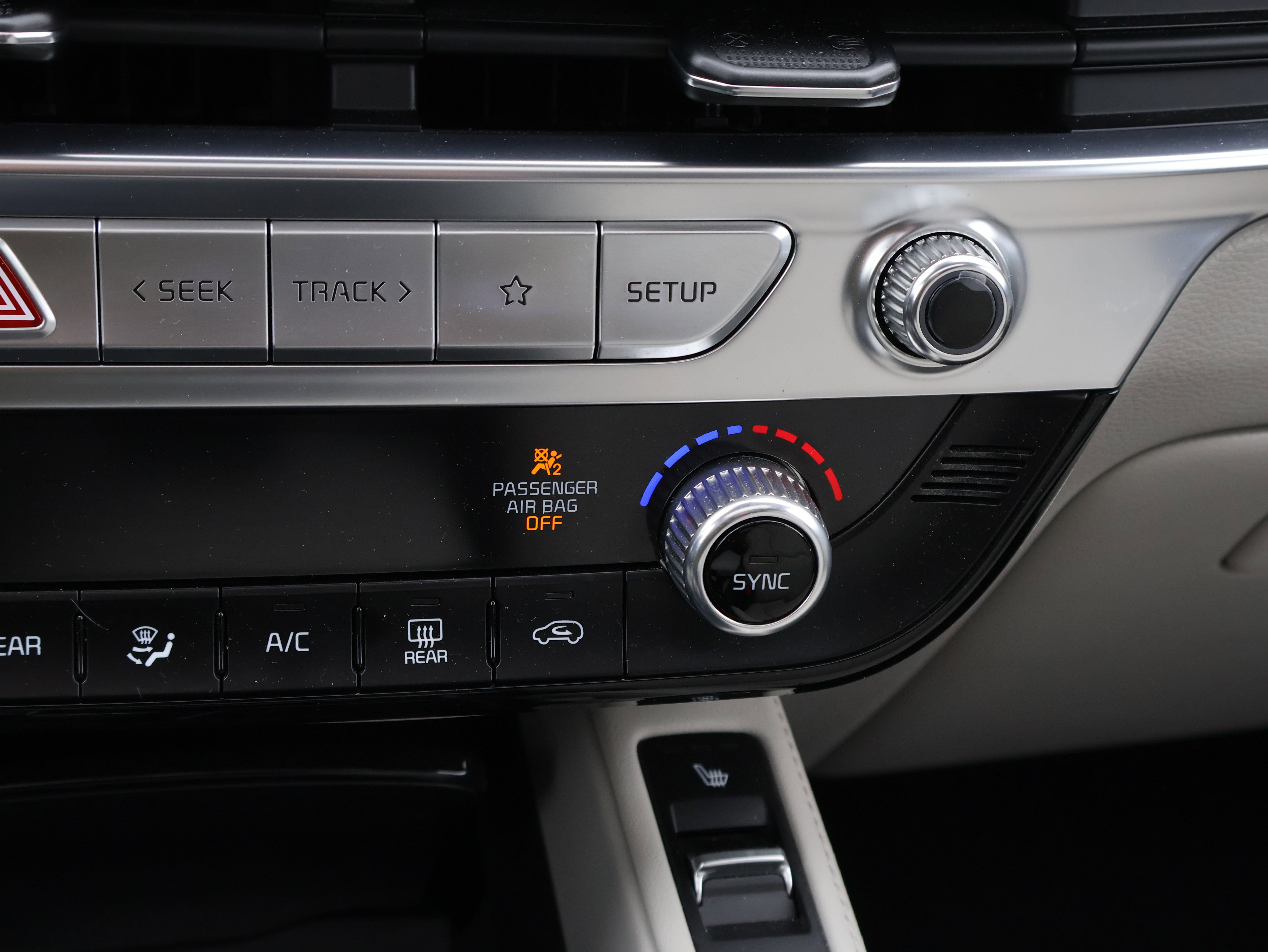 Used 2023 Kia Telluride SX image 28