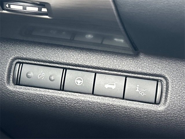 Used 2025 Nissan Pathfinder Platinum w/ Cargo Package image 27