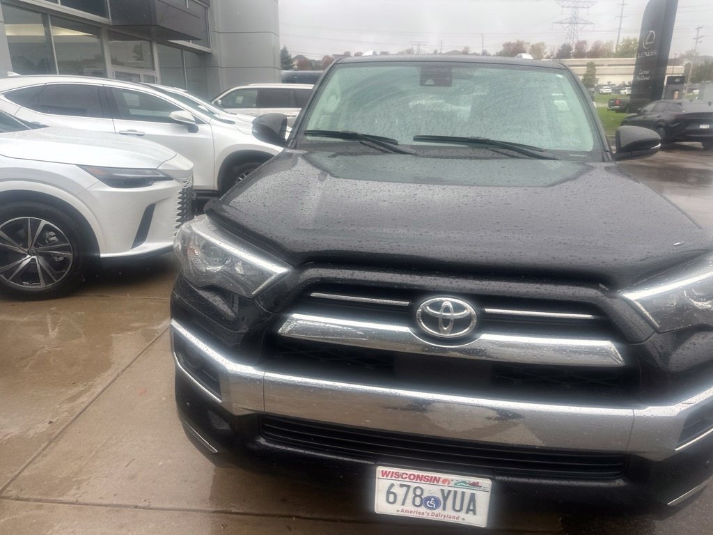 Used 2021 Toyota 4Runner Limited AWD/4WD image 5