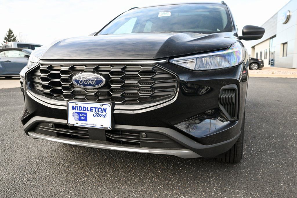 New 2026 Ford Escape ST-Line w/ Tech Pack #1 image 11