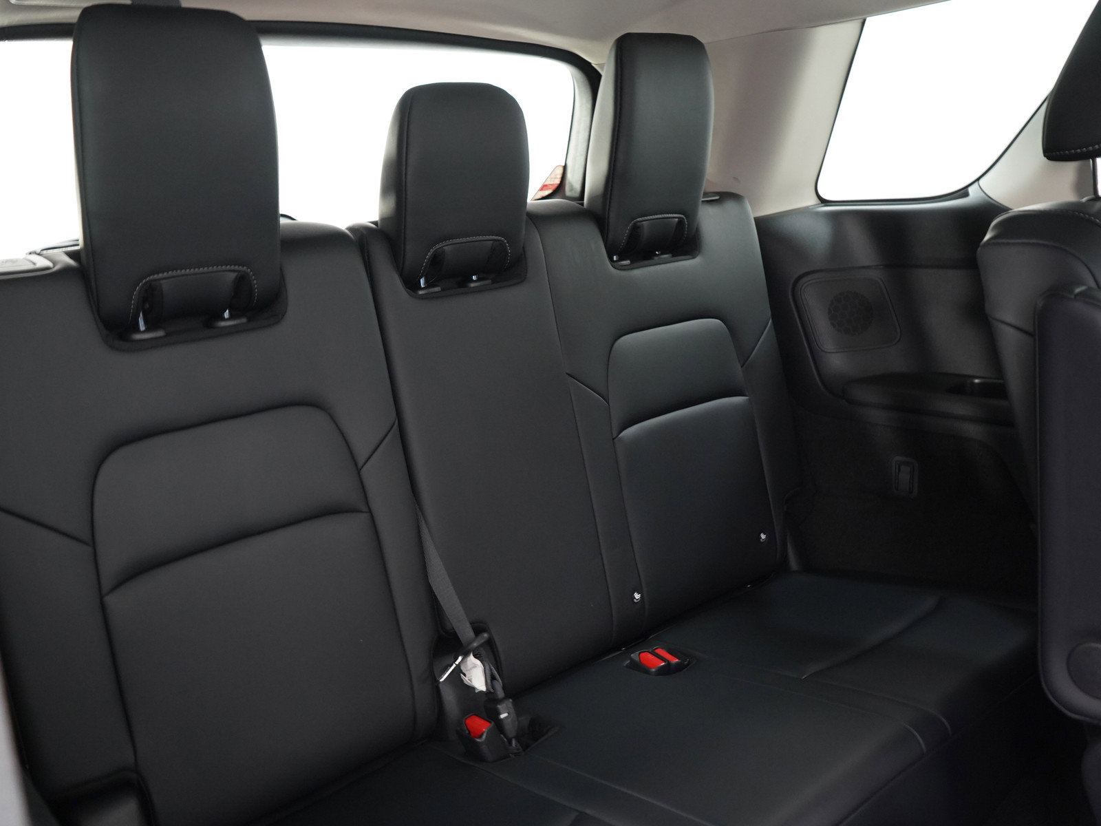 Used 2023 Nissan Pathfinder Platinum image 15