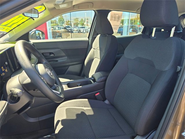 Used 2025 Nissan Kicks S image 23