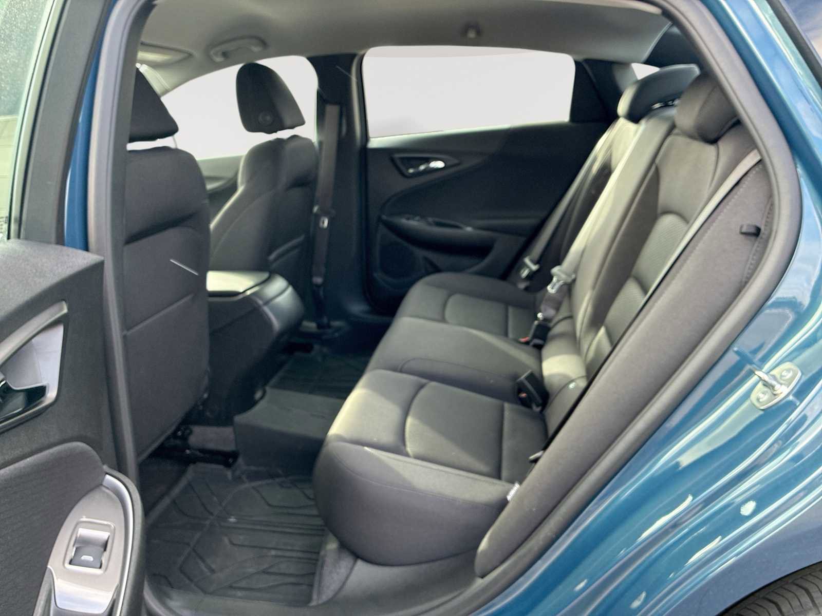 Certified 2025 Chevrolet Malibu RS w/ LPO, Floor Liner Package image 24