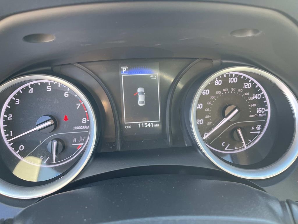 Used 2023 Toyota Camry LE image 33