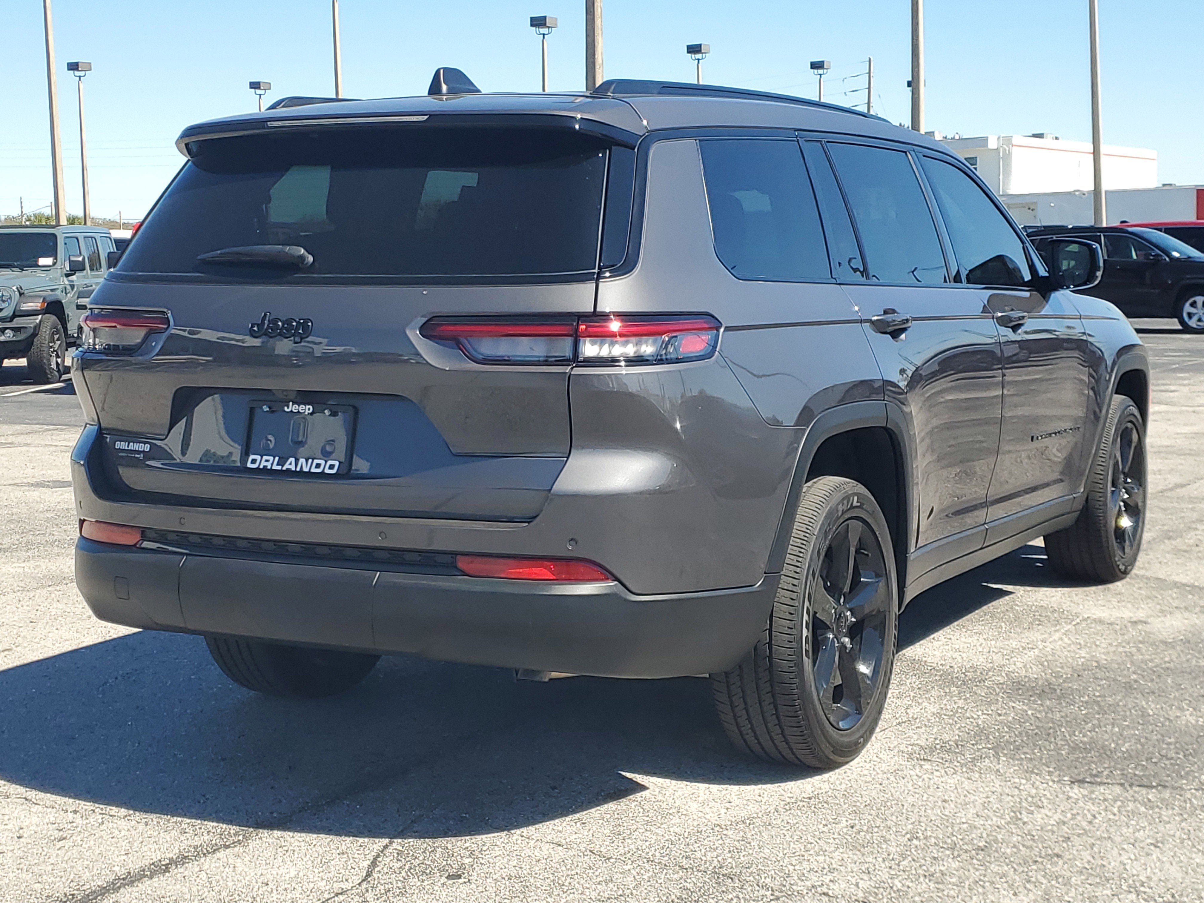 Used 2024 Jeep Grand Cherokee L Altitude image 7
