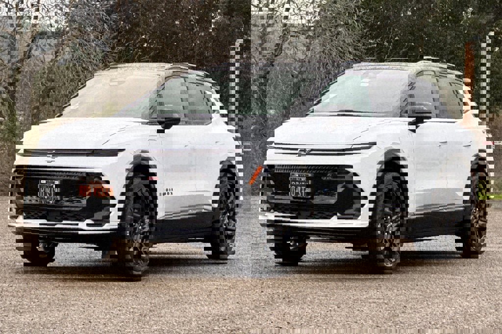 New 2026 Chevrolet Equinox EV RS image 8