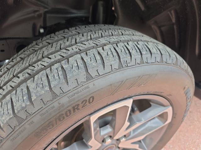 Used 2024 Jeep Wrangler Unlimited w/ Convenience Group AWD/4WD image 26