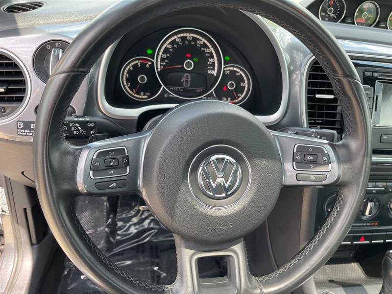Used 2013 Volkswagen Beetle TDI FWD image 12