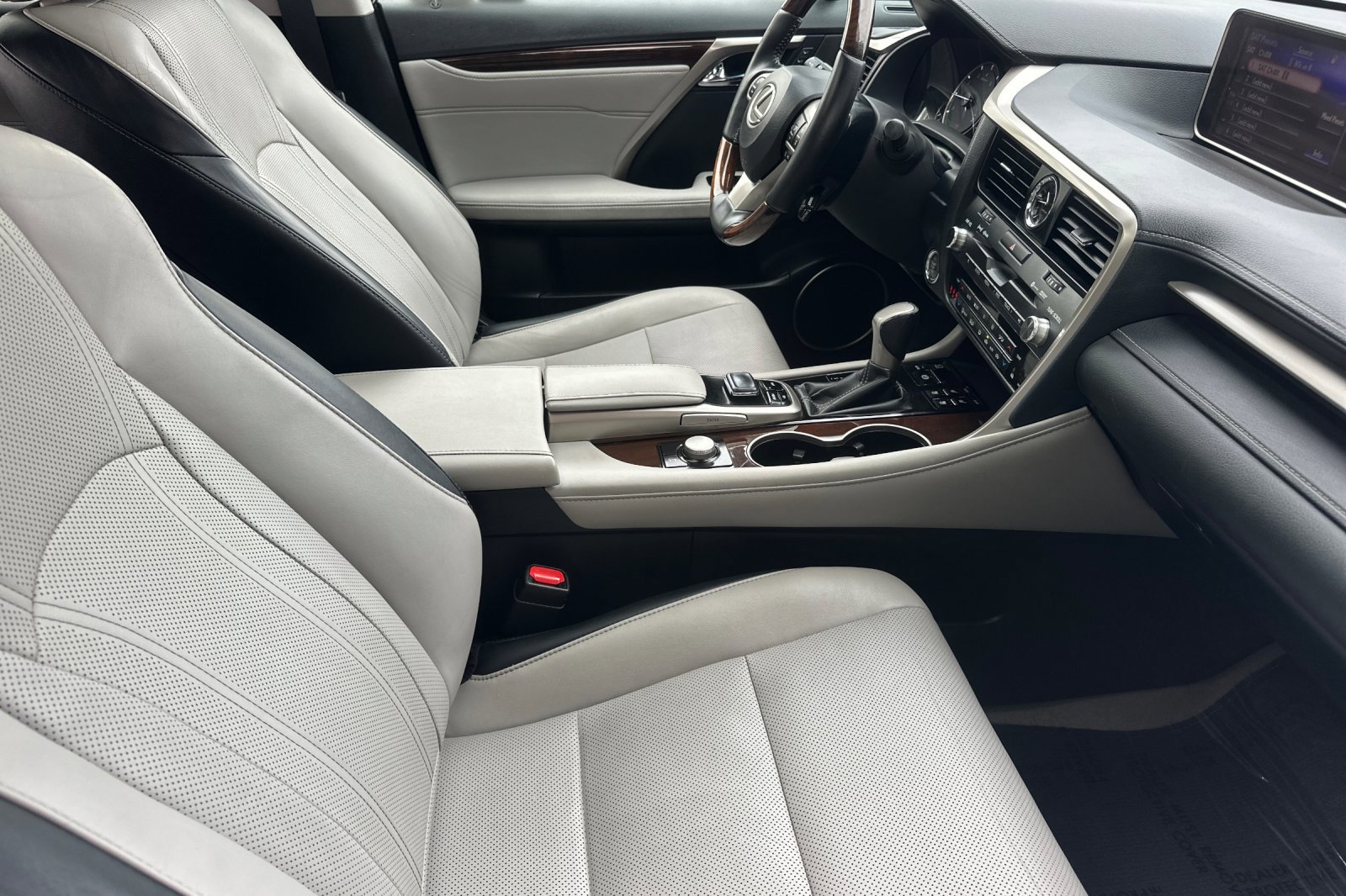 Used 2017 Lexus RX 350 FWD image 16