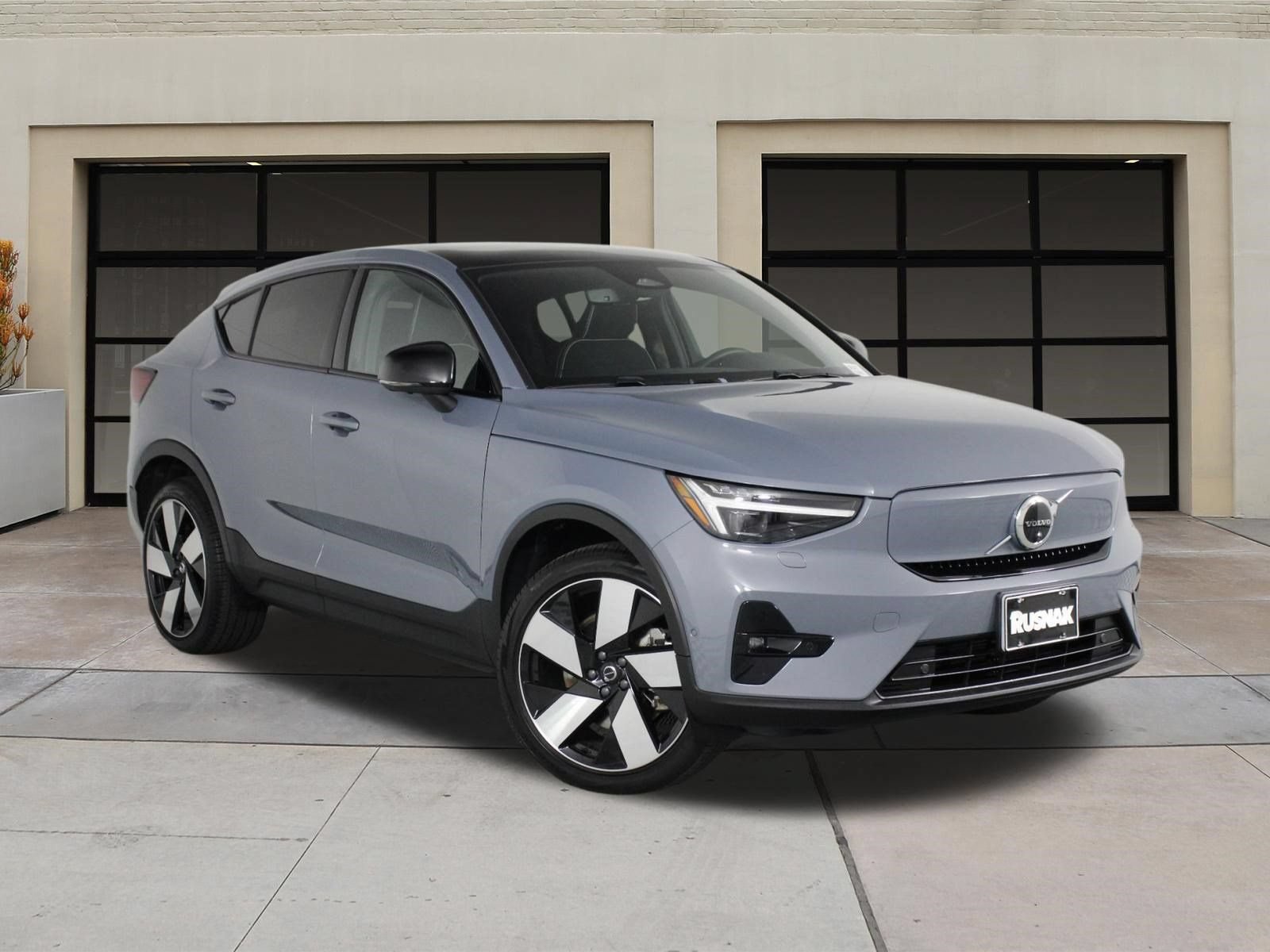 Certified 2023 Volvo C40 P8 Recharge Ultimate w/ Protection Package Premier AWD/4WD image 32