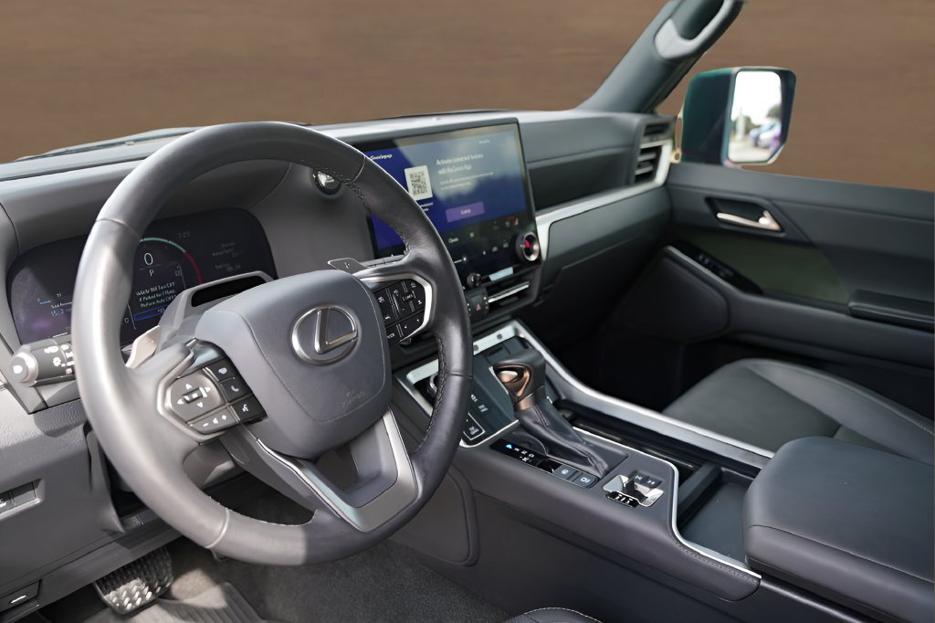 Used 2024 Lexus GX 550 AWD/4WD image 7