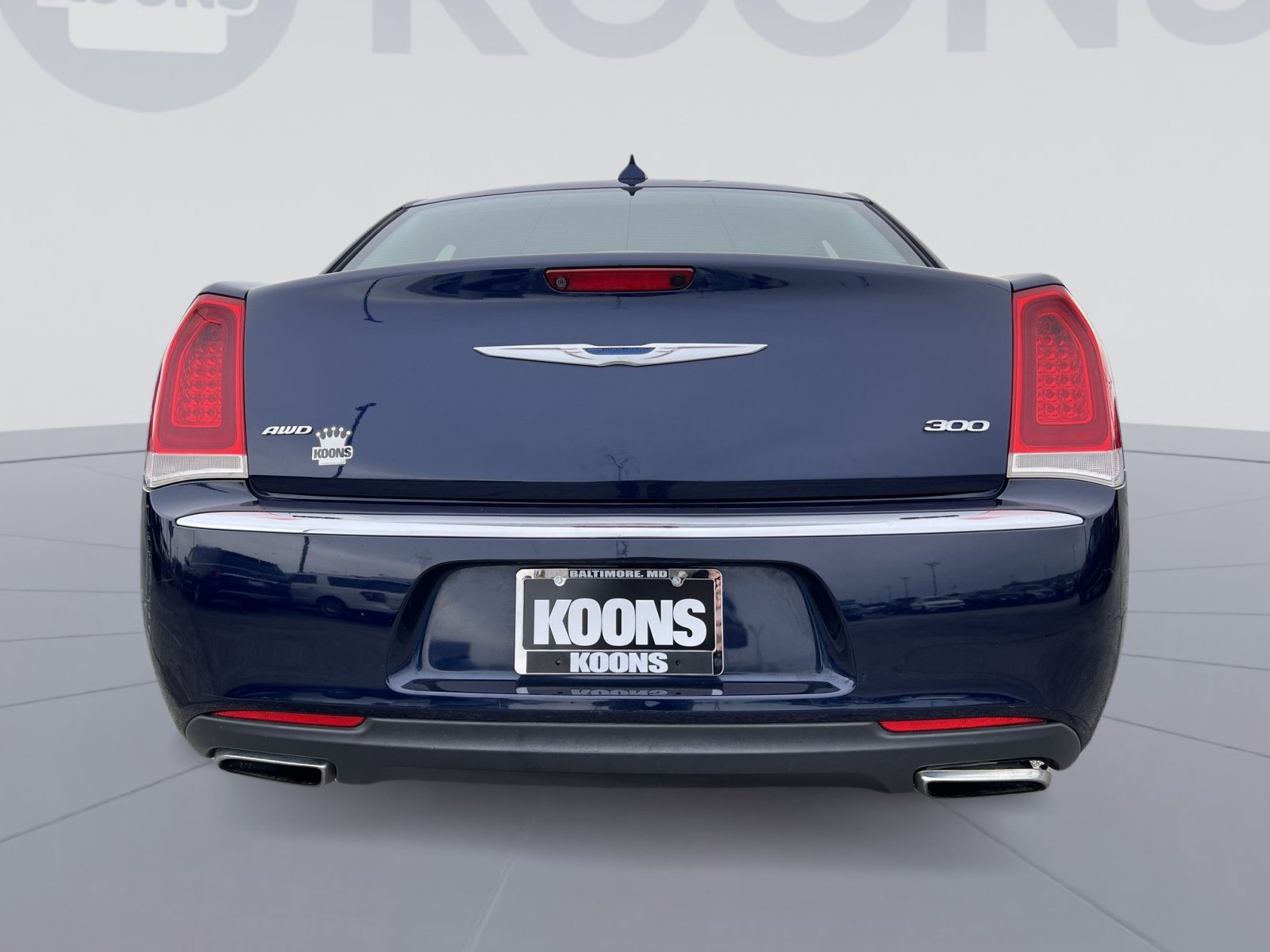 Used 2017 Chrysler 300 Limited image 4