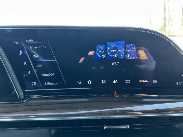 Certified 2024 Cadillac Escalade Sport Platinum w/ LPO, ONYX Package image 13