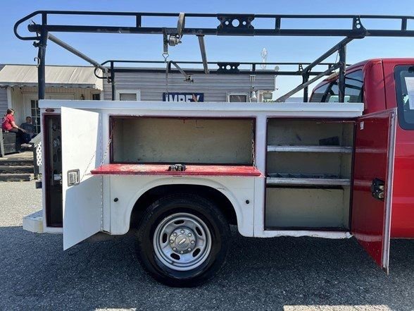 Used 2011 Ford F250 XL w/ XL Value Pkg image 55