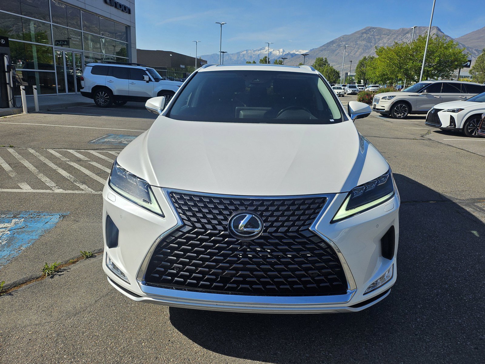 Used 2021 Lexus RX 350L Luxury w/ Cold Weather Package (CT) AWD/4WD image 2