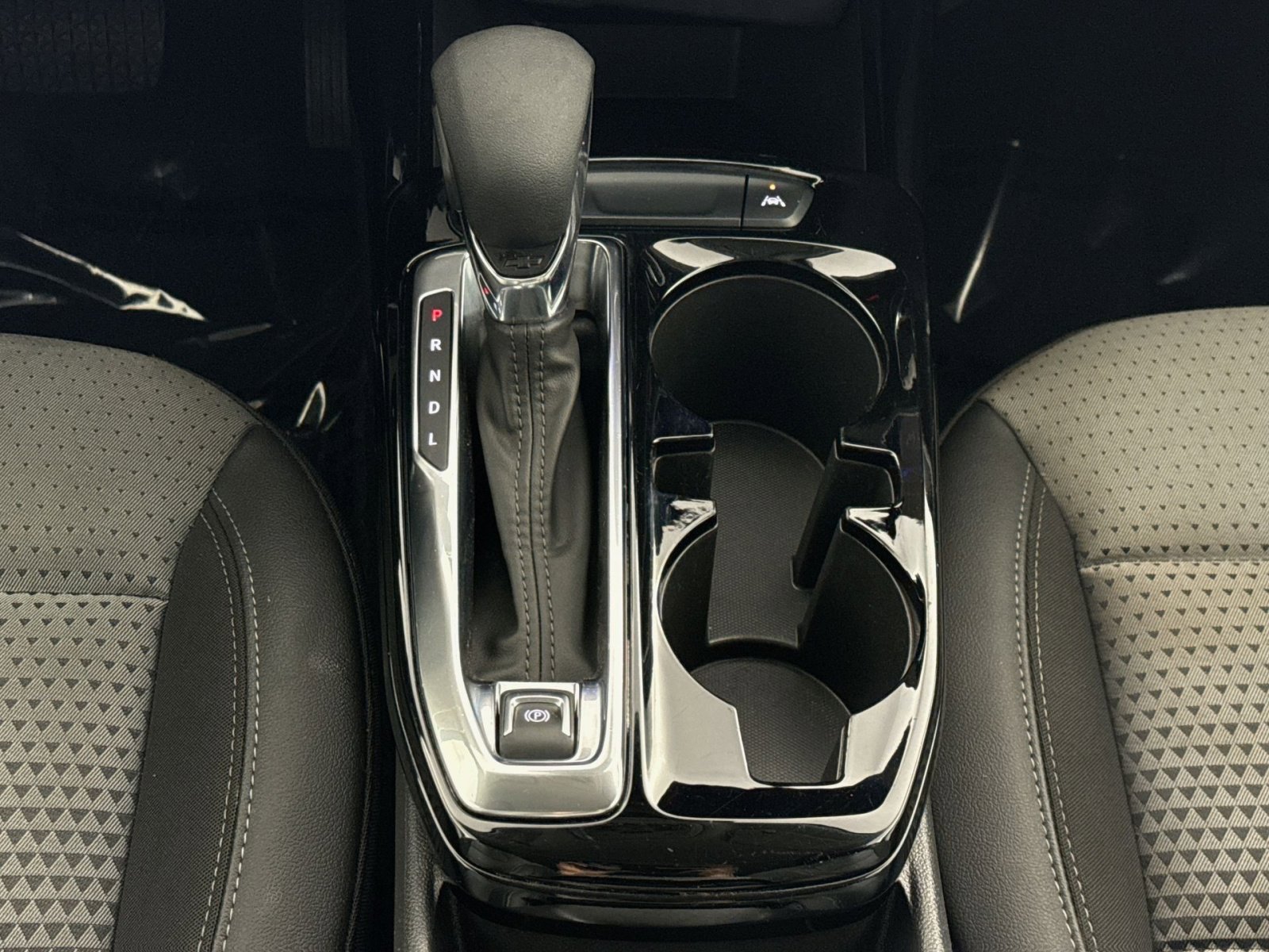 Used 2024 Chevrolet Trax LT w/ Driver Confidence Package image 21