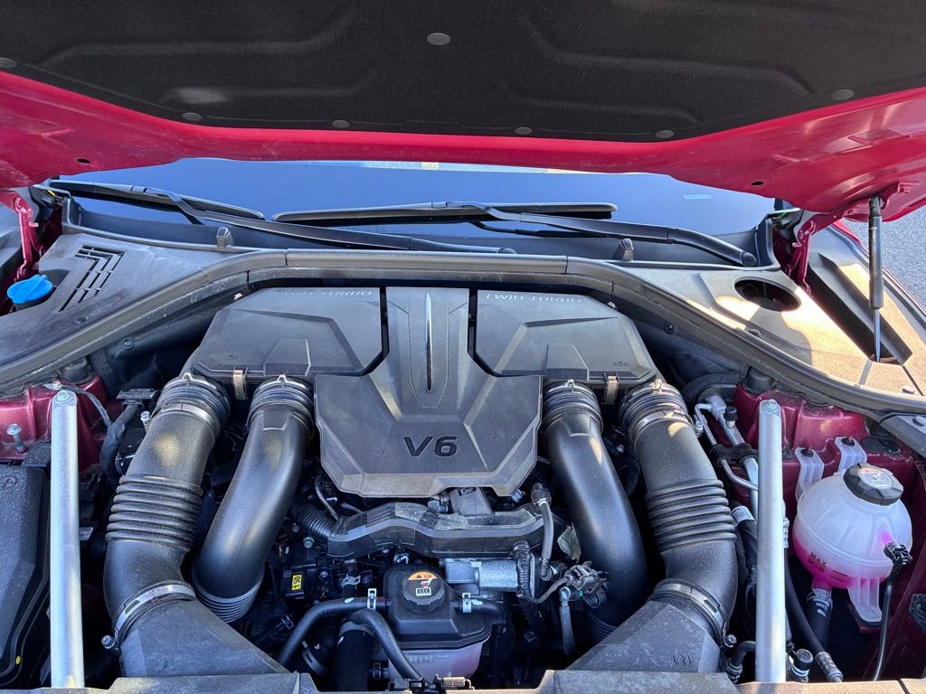 Used 2025 Genesis GV70 3.5T Sport image 10