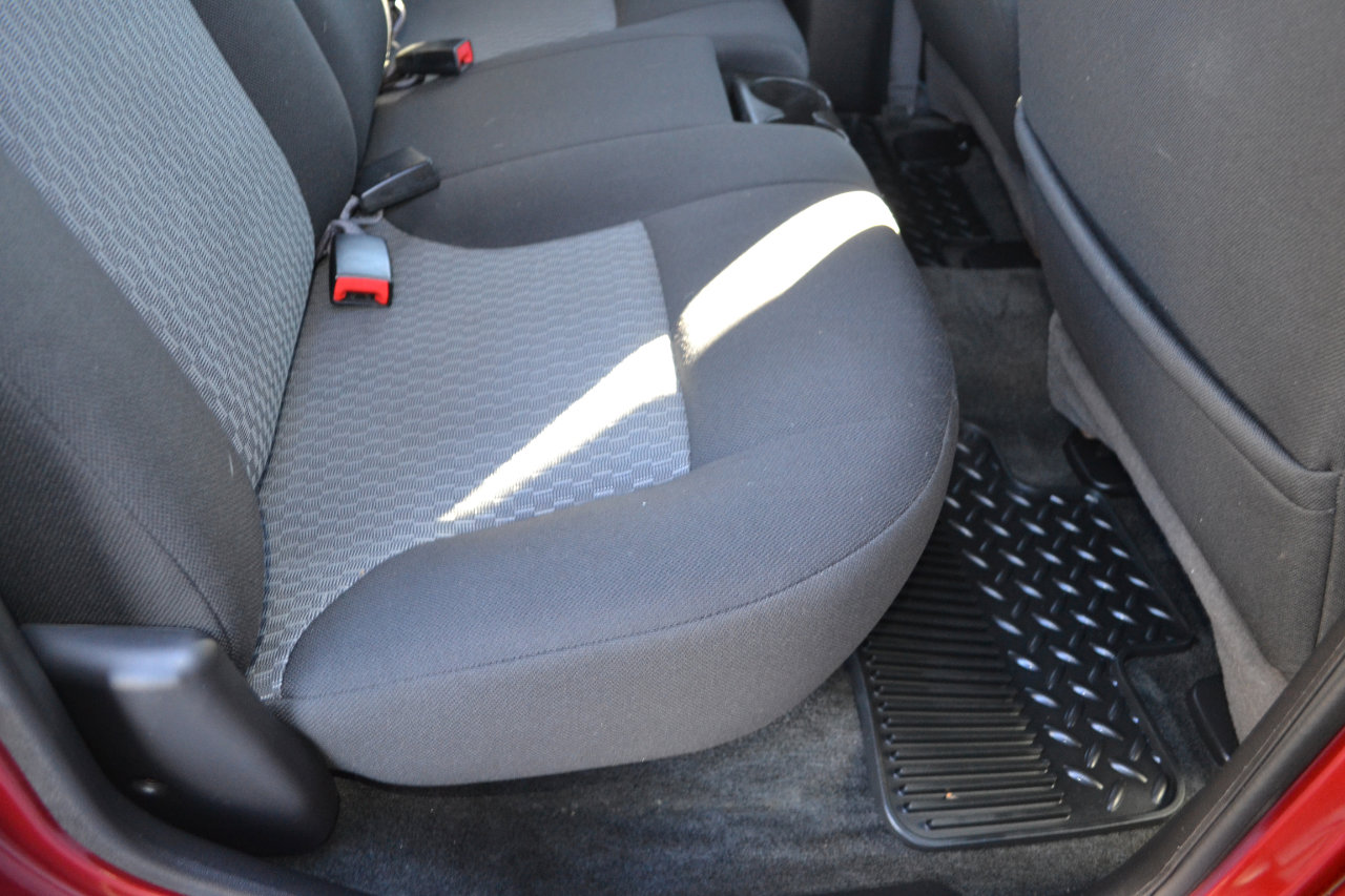 Used 2011 Chevrolet Colorado LT image 32